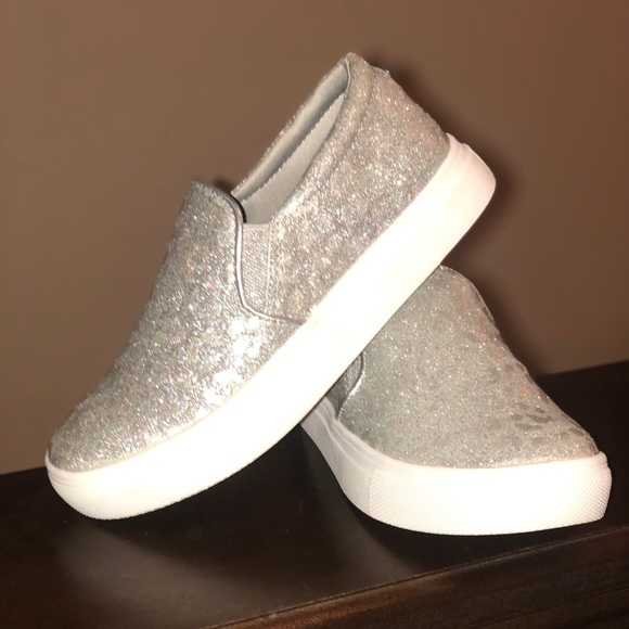 Kids Steve Madden Sneakers - Picture 1 of 5